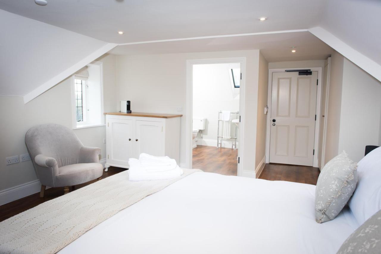 Bed and Breakfast The Fox à Winchester Extérieur photo